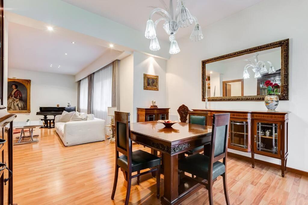 Exclusive Apartment In Eur Lake Rome Extérieur photo
