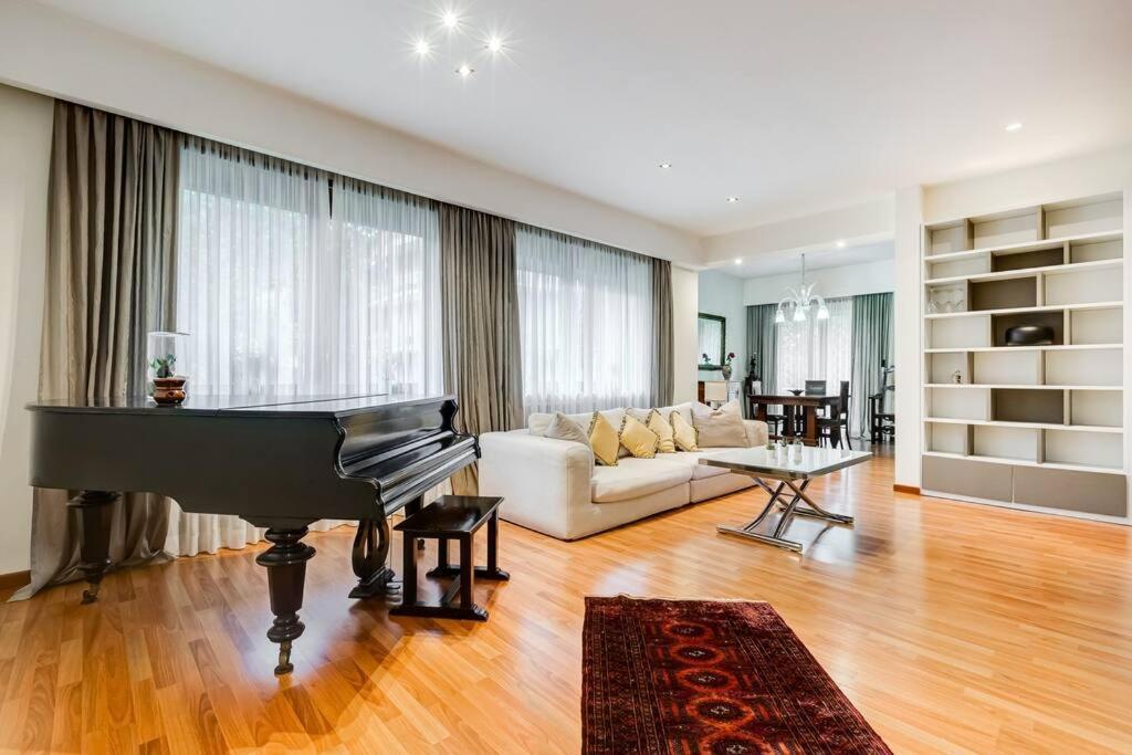 Exclusive Apartment In Eur Lake Rome Extérieur photo