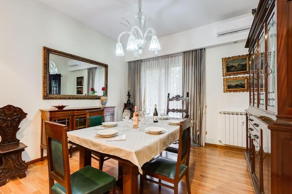 Exclusive Apartment In Eur Lake Rome Extérieur photo