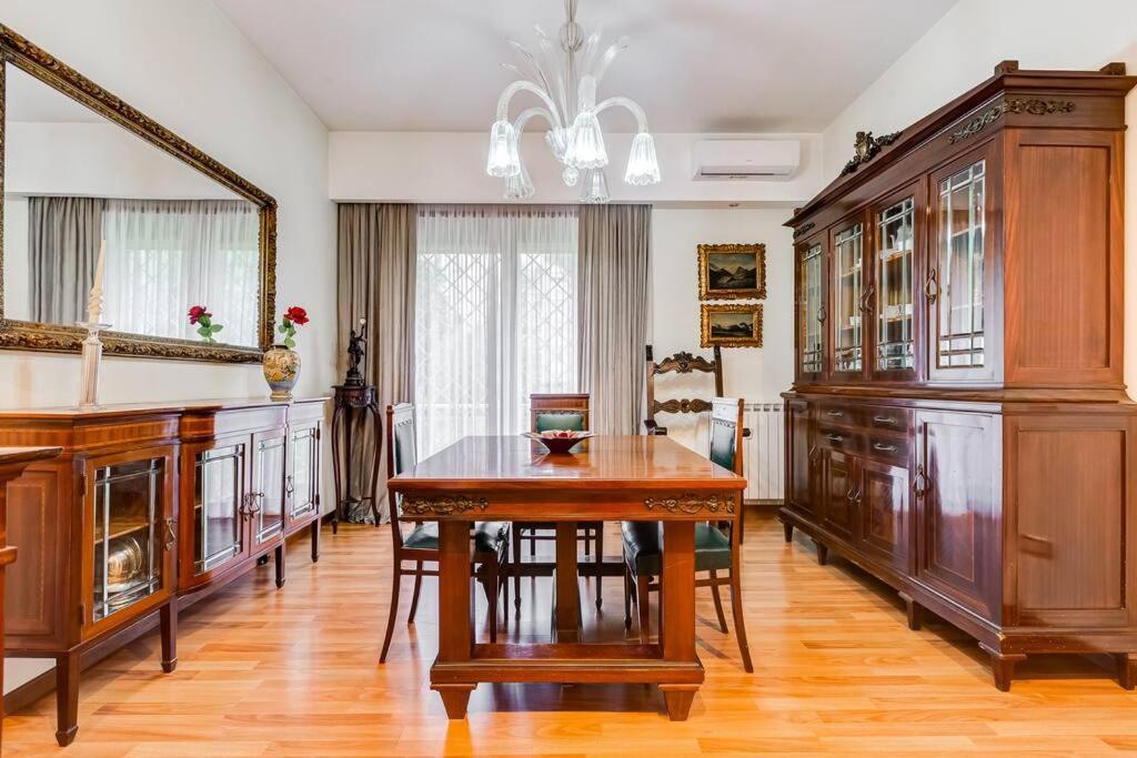 Exclusive Apartment In Eur Lake Rome Extérieur photo